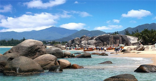 溢家鲜瓦罐酱焖小海鲜