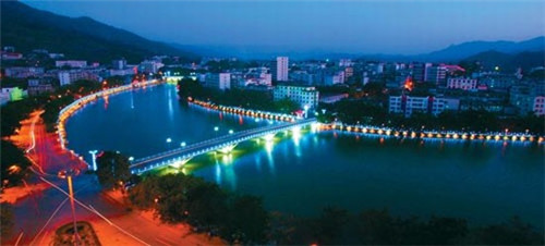 羊酸奶加盟费多少